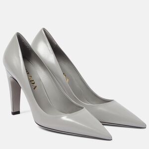 PRADA NWOB Brushed Leatherer Triangle Show Pumps Sz 40